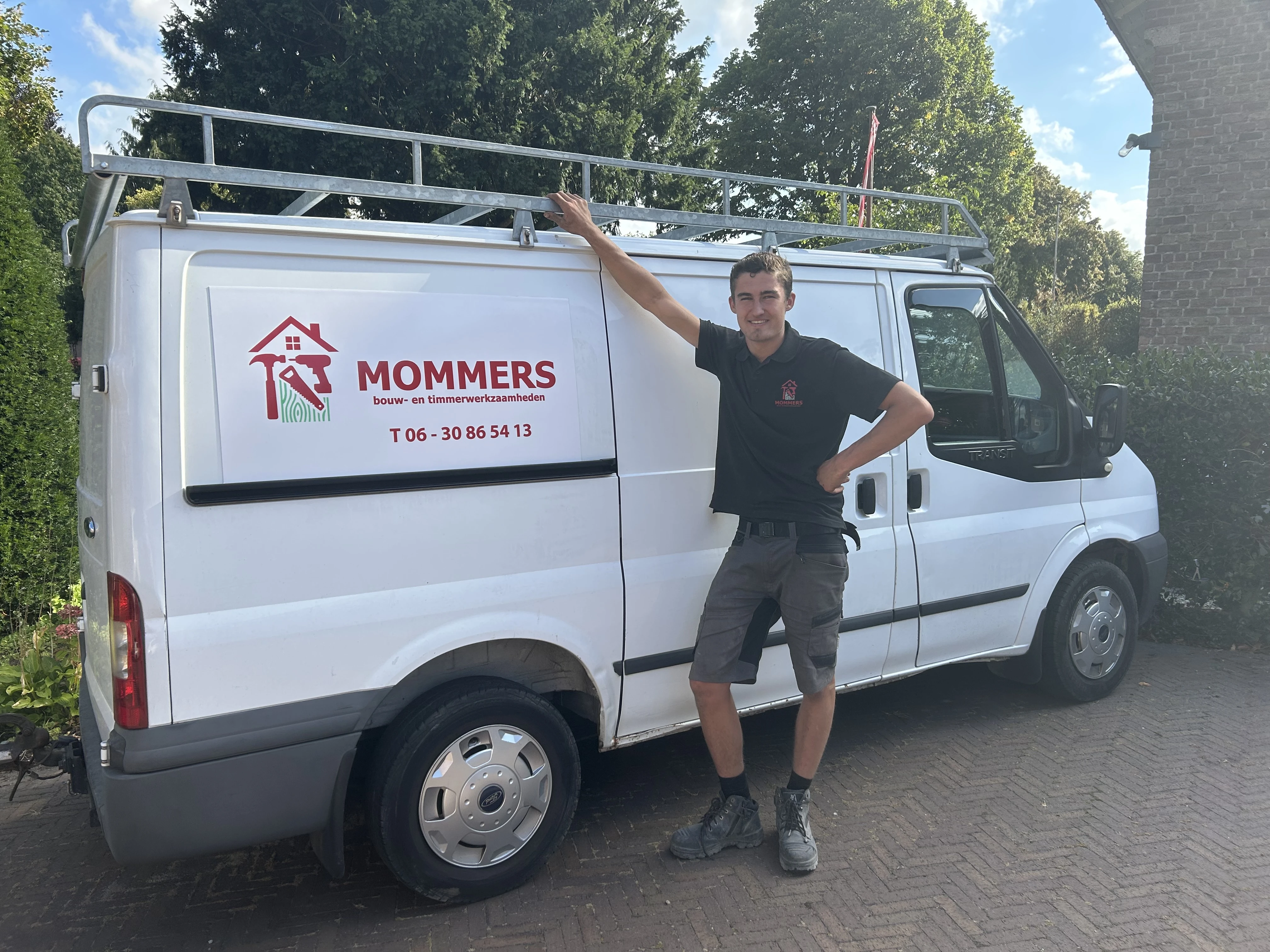 Mommers bouw- en timmerwerkzaamheden.jpg