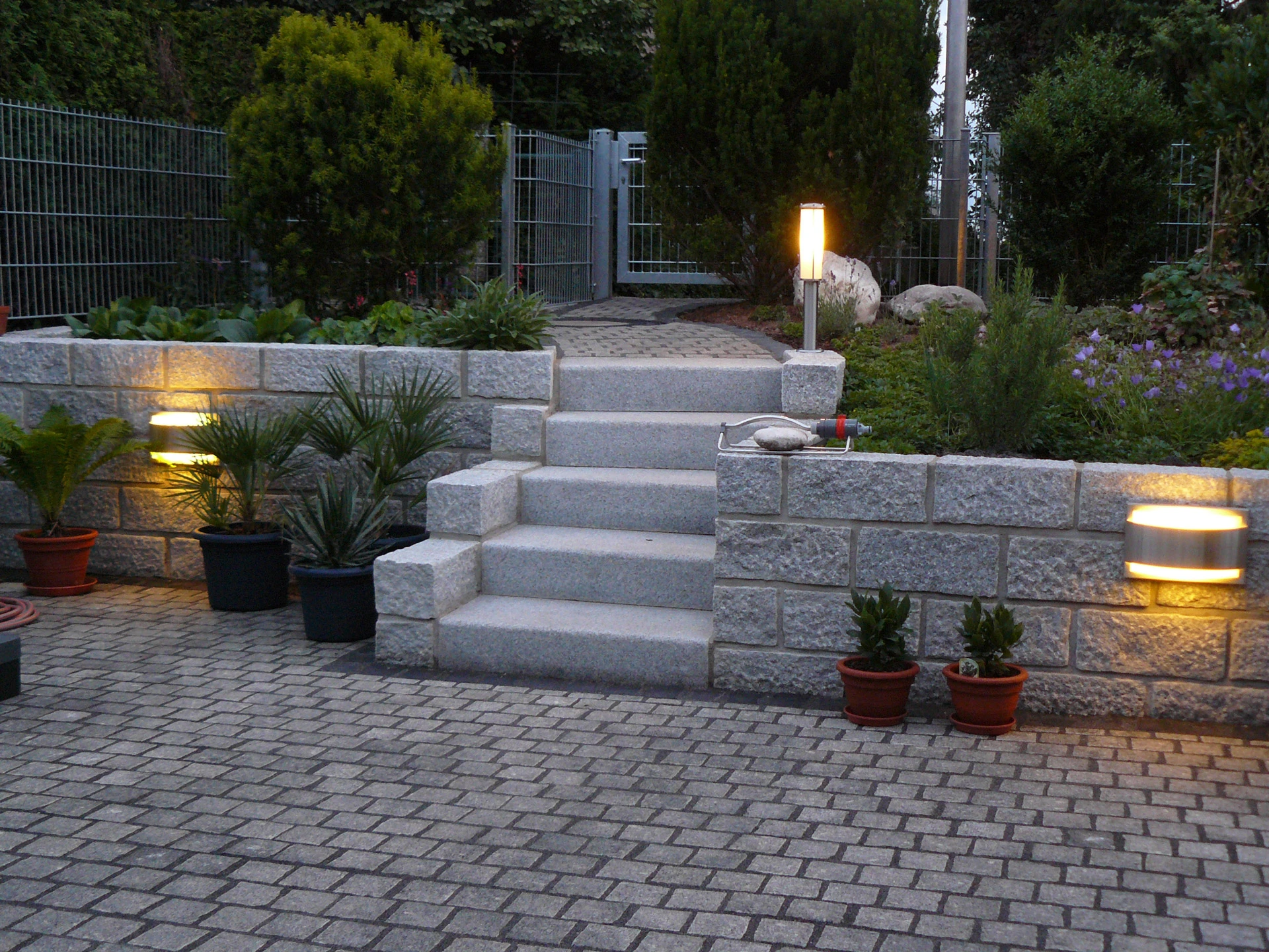 Frank Garten-/Landschaftsbau.jpg