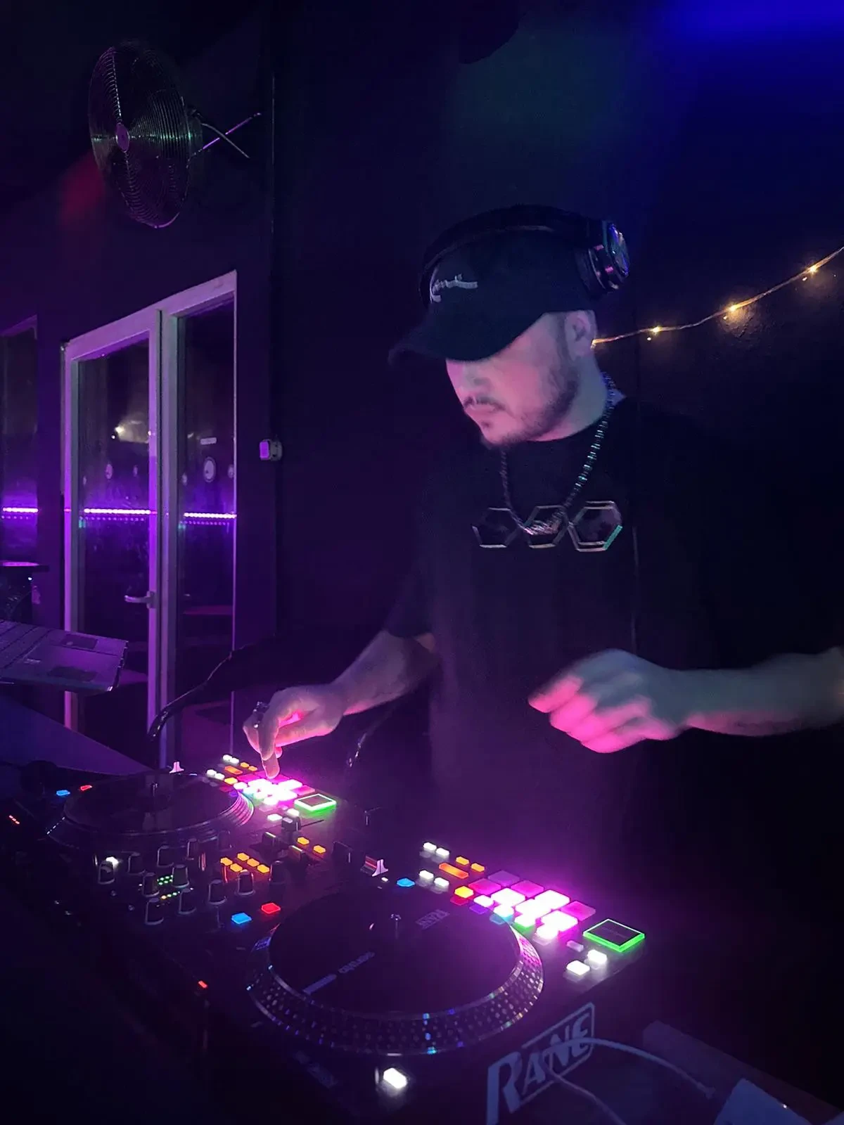 Europe DJs entertainment .jpg