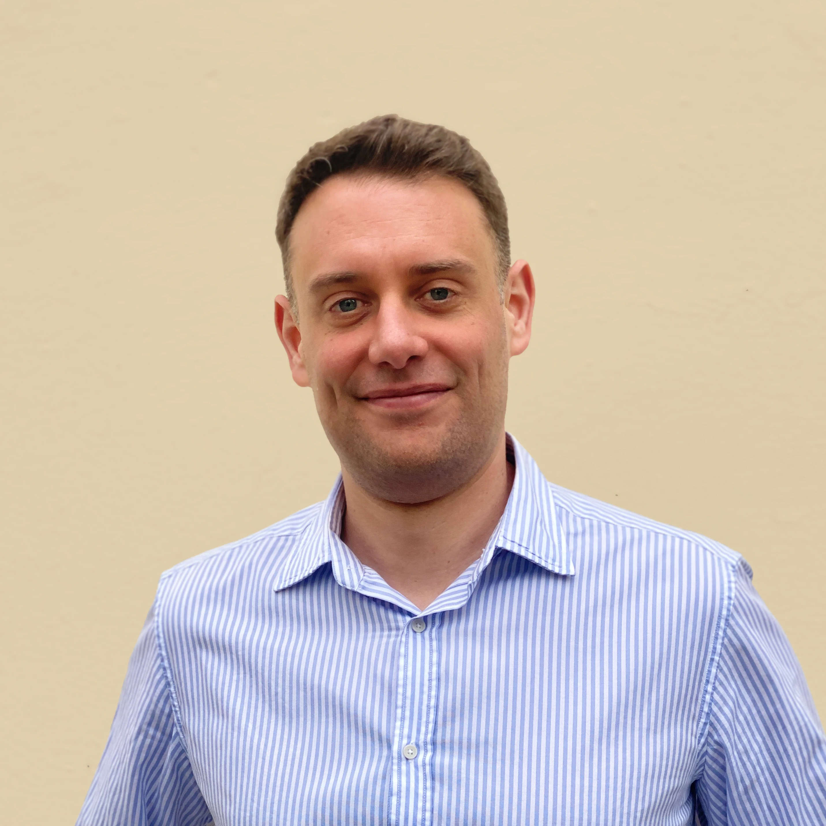 Faro Psicología - Psicólogo en Granada.jpg