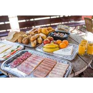 Petershof Snackbar & IJssalon.jpg