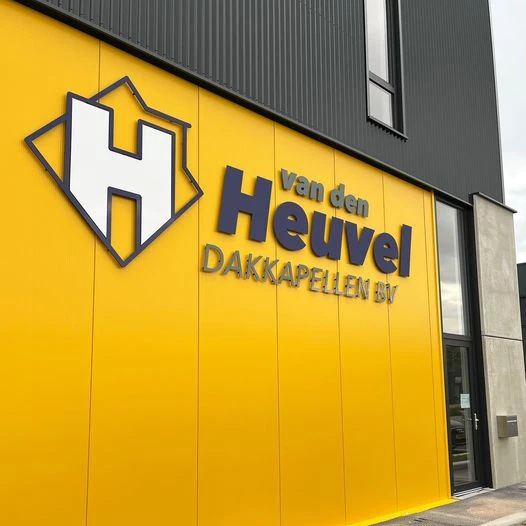 Van den Heuvel dakkapellen b.v.jpg