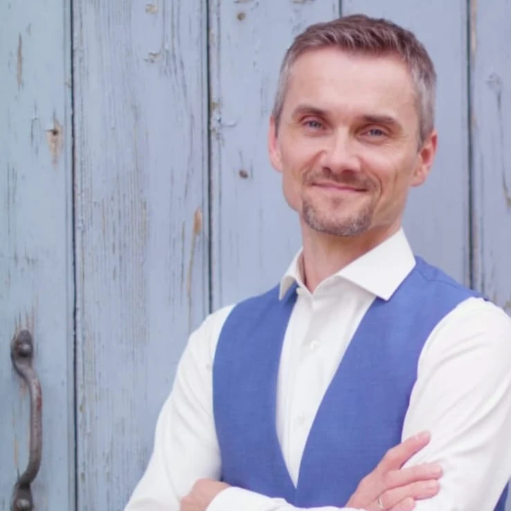 Arthur Josch - freier Redner und Sänger.jpg