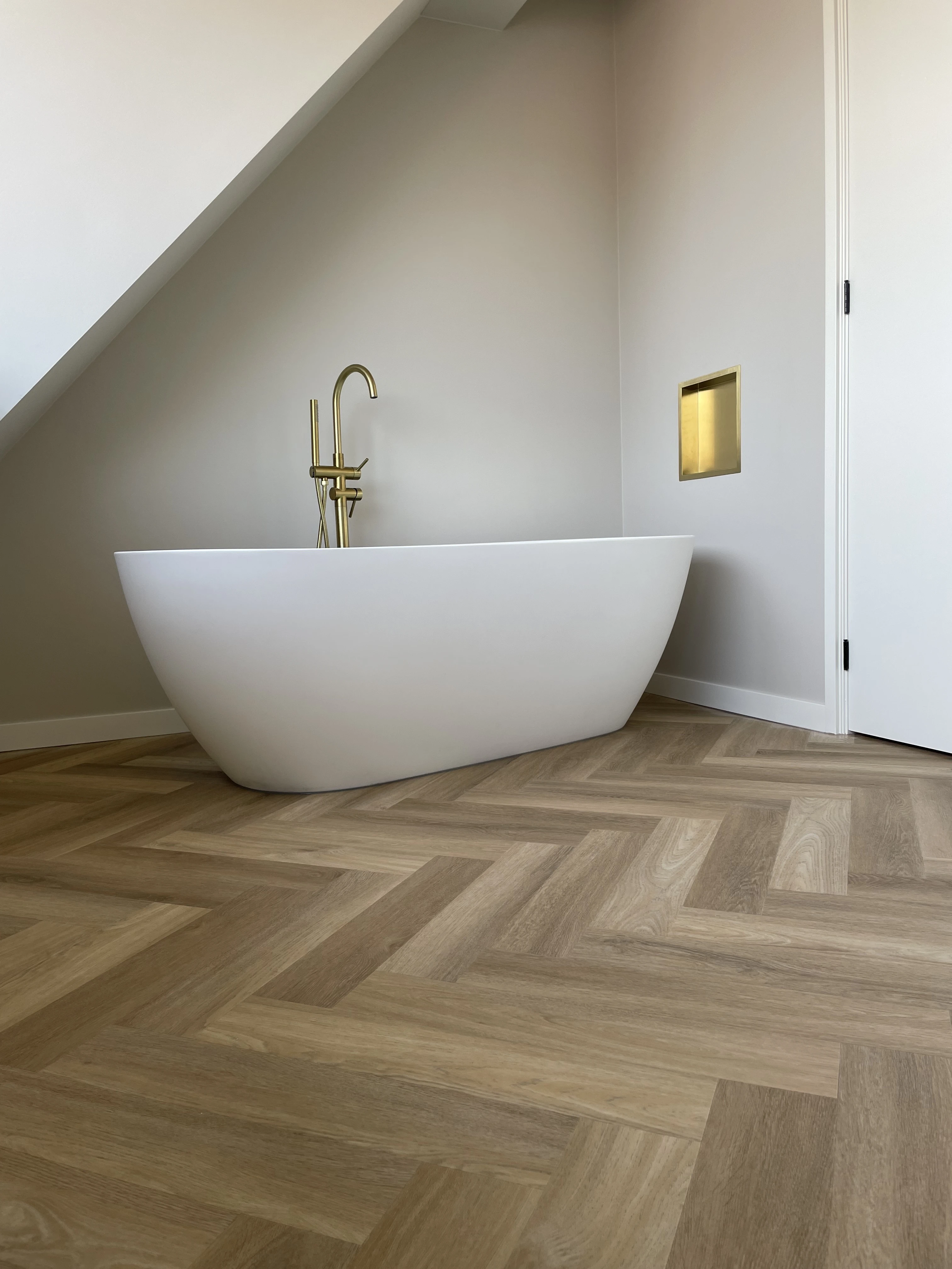 Van Perzië Interieur B.V..jpg
