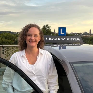 Rijschool Laura Kersten.jpg