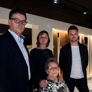 Jan van Sundert Keukens, Badkamers en Tegels.jpg