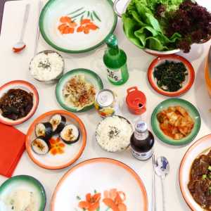 Korean Food by Allegaartje.jpg