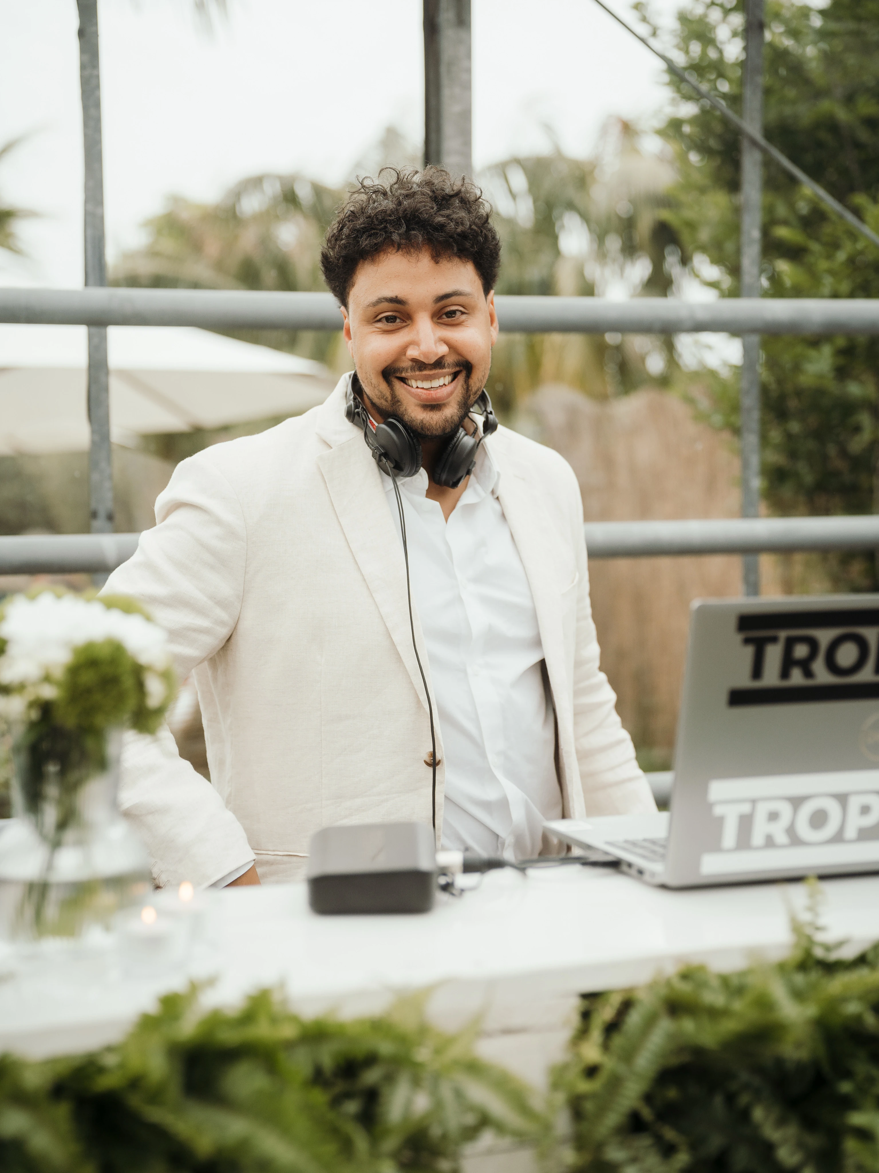 williams wedding & event dj (dj-tropical).jpg