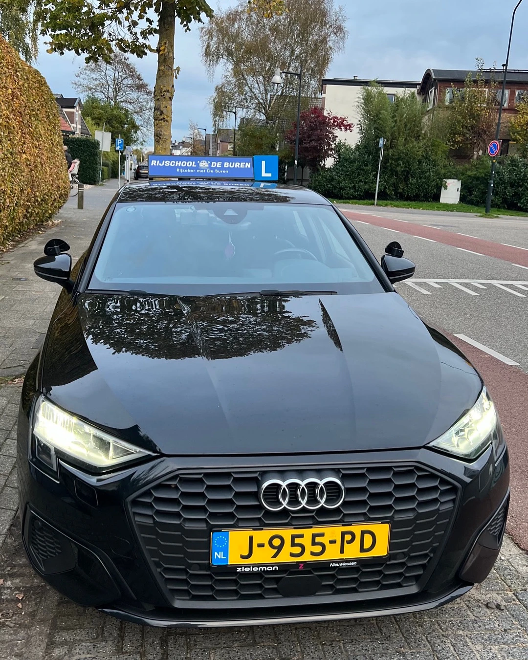 Rijschool De Buren .jpg