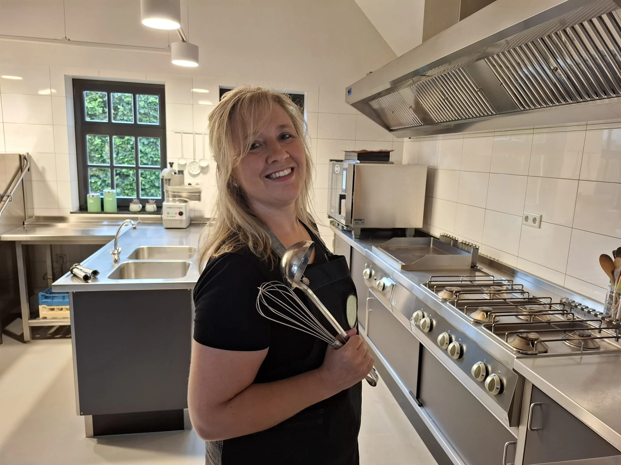 Angela schept op maaltijden en catering in Deurne, Vlierden en Ommel.jpg