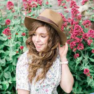 Rowena Grace Photography.jpg