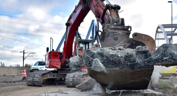 Alganaby Service.jpg