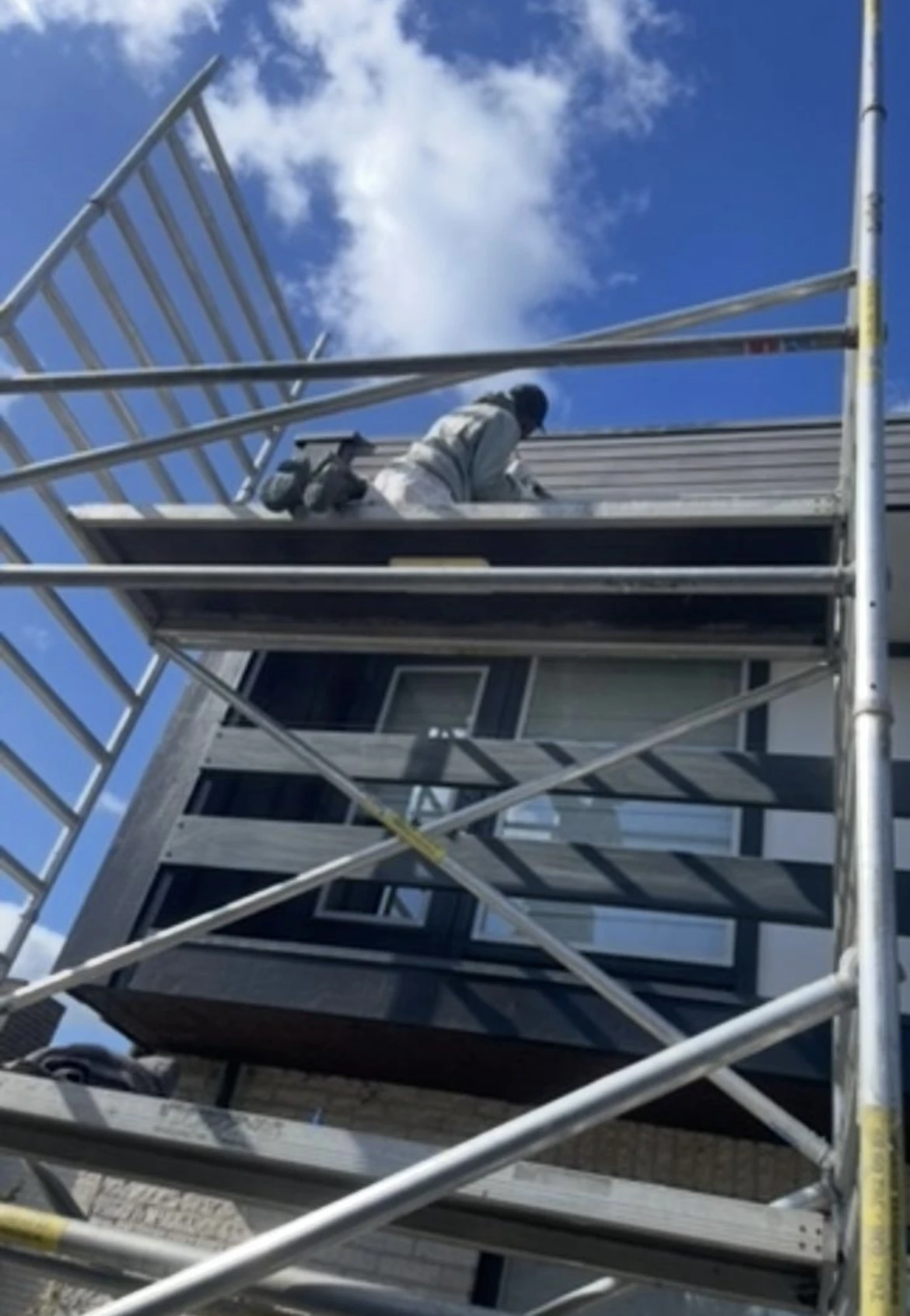 Carlos Schilder en Klusbedrijf.jpg