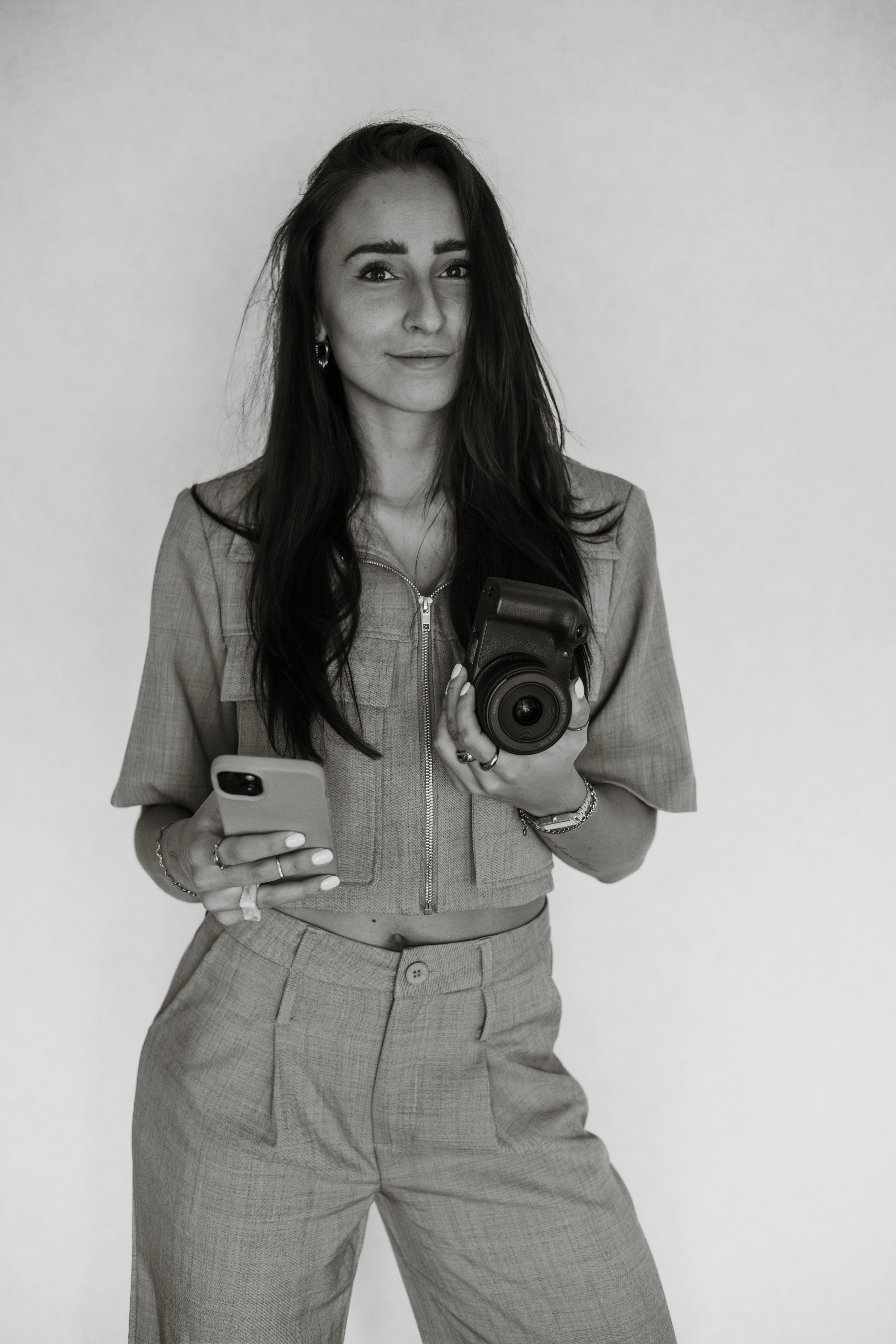 Studio Zara Luna.jpg