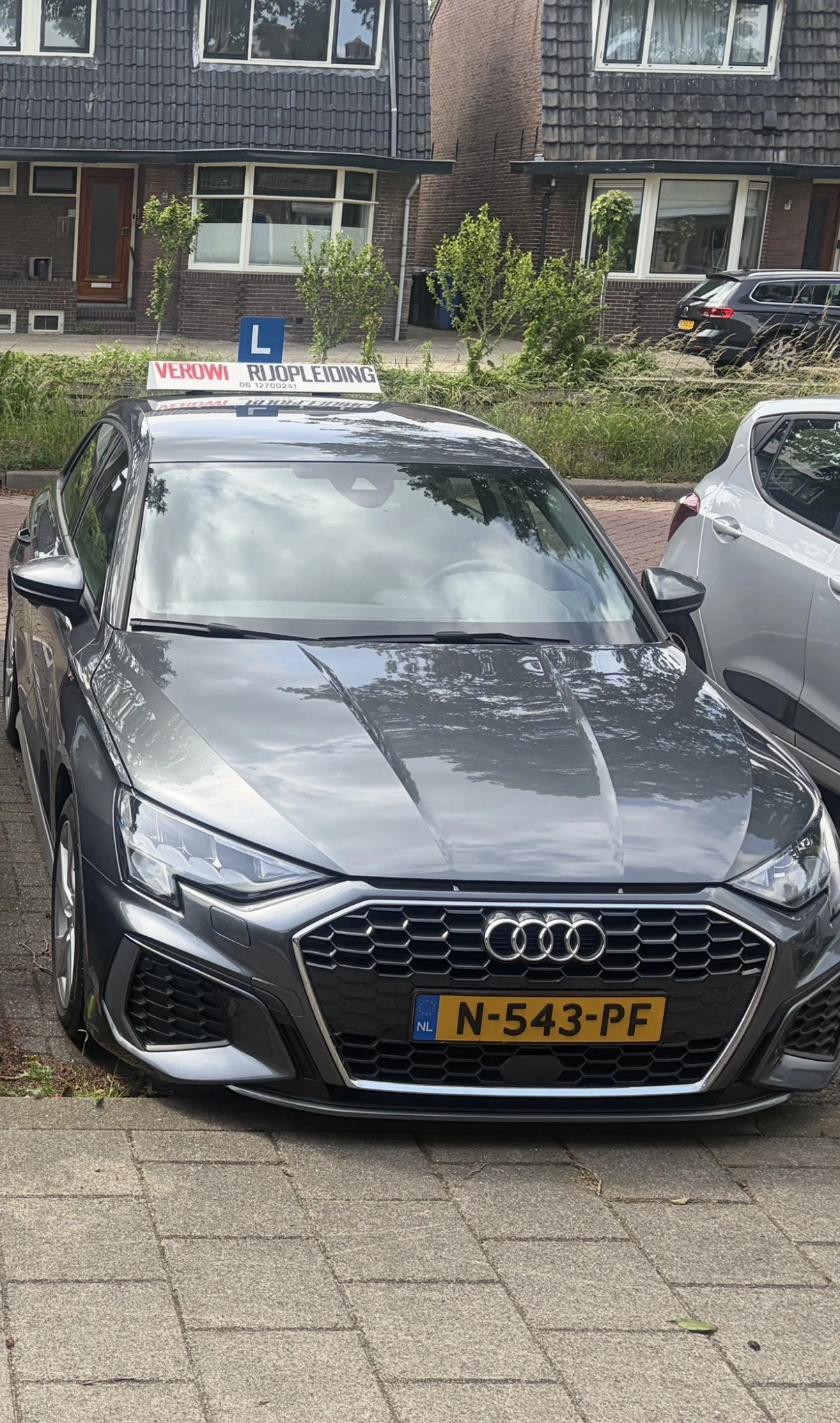 Verowi Rijopleiding | Autorijschool Gouda | Den haag | Leiden | Alphen aan den rijn.jpg