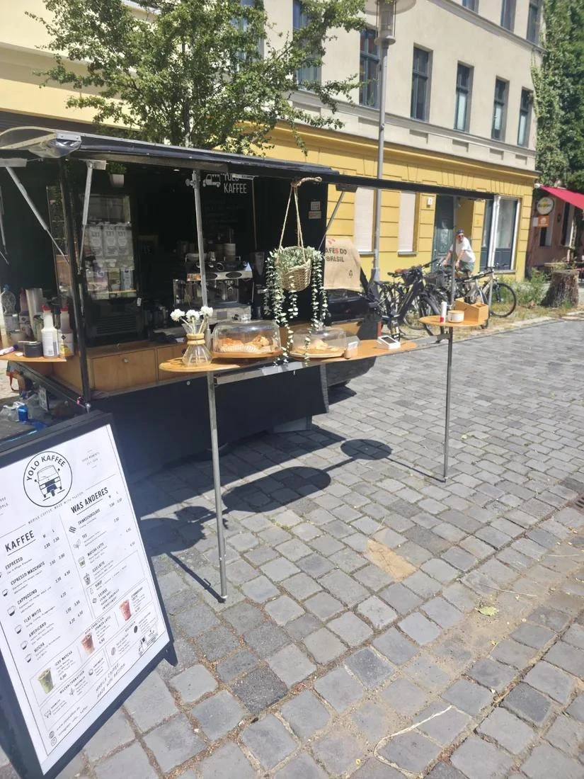 Yolo Kaffee .jpg