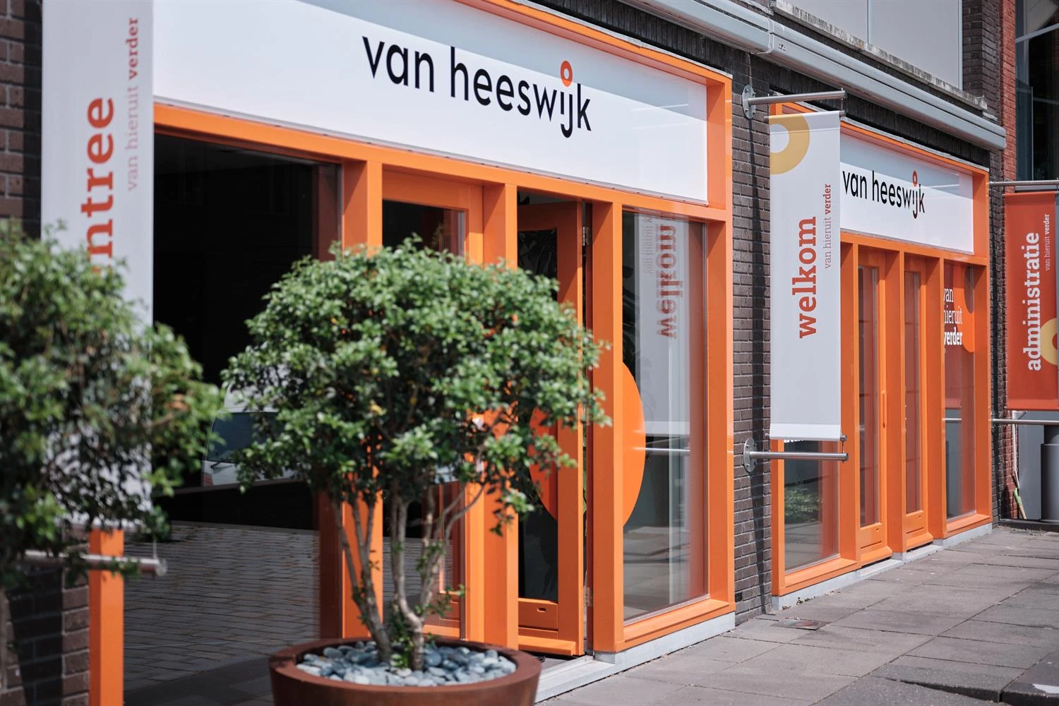 Van Heeswijk.jpg