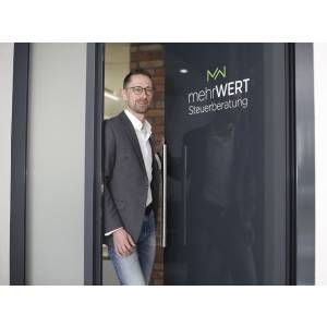 mehrWERT GmbH Steuerberatungsgesellschaft, Geschäftsführer Markus Lemmer.jpg