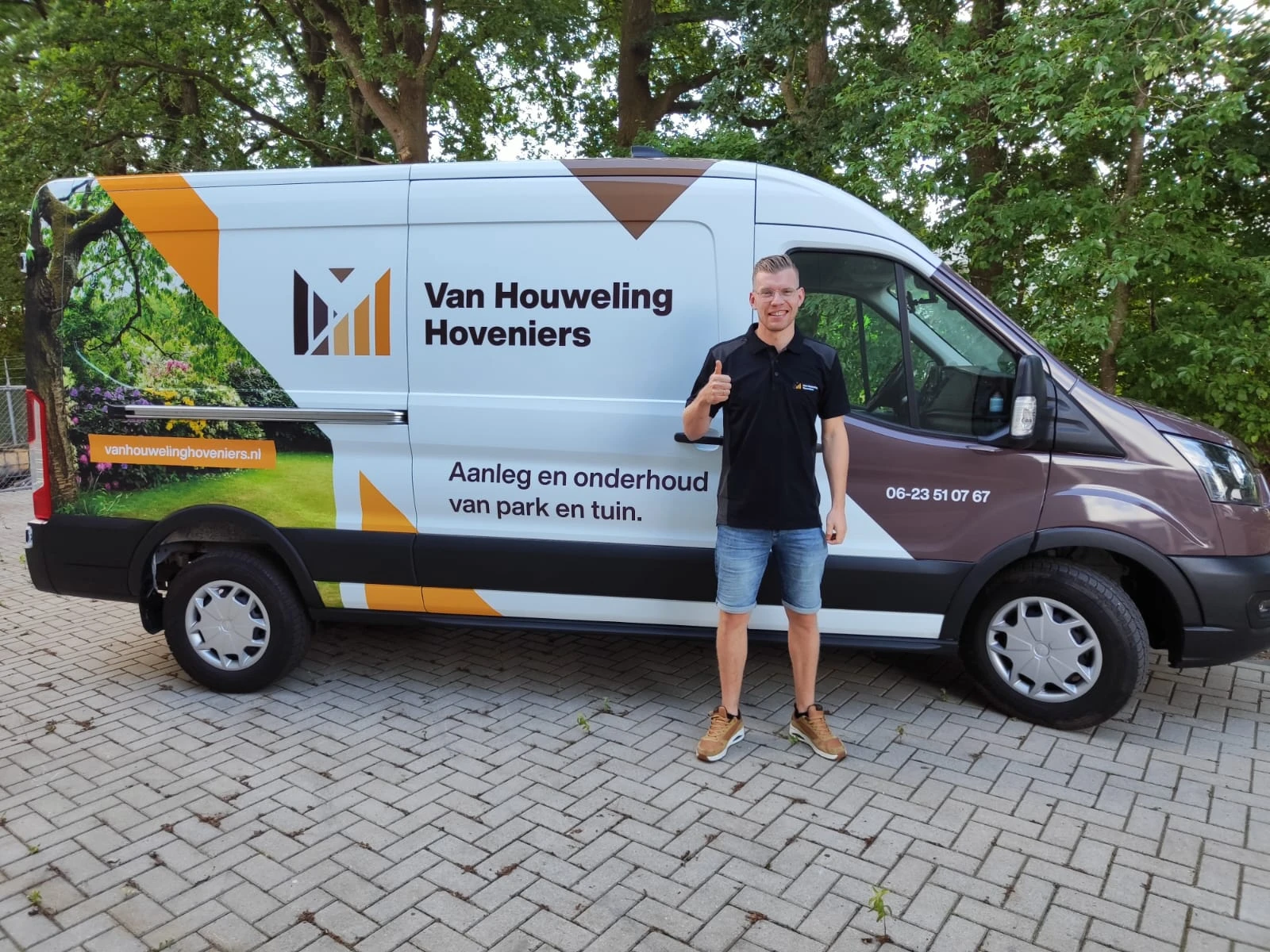 Van Houweling Hoveniers .jpg