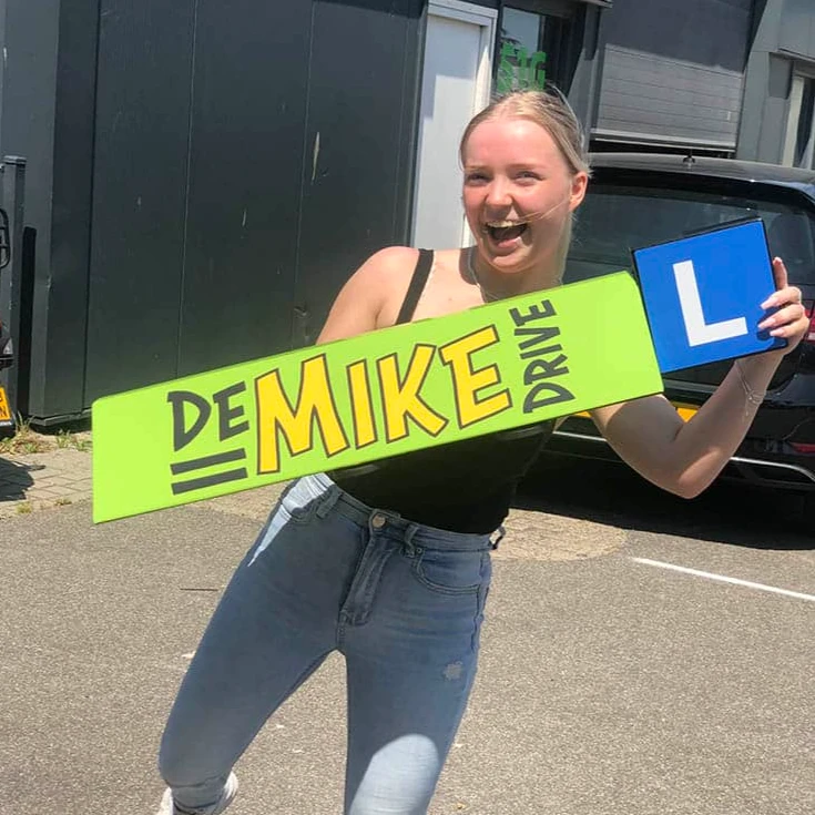 Motor- Scooterrijschool De Mike Drive.jpg