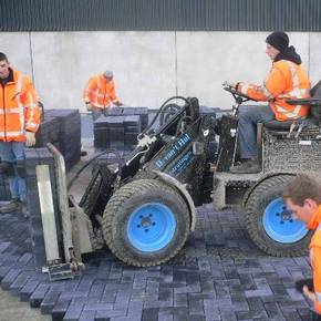 H. van 't Hul Bestratingen V.O.F..jpg