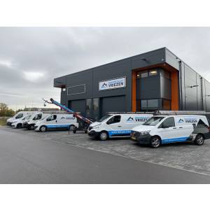 Dakspecialist Vriezen.jpg