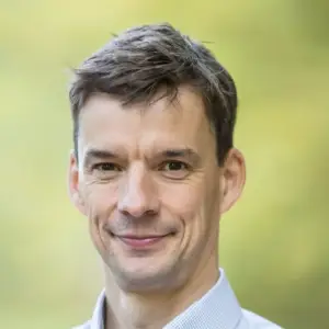 Kanzlei für Solarenergie-Recht und EEG Dr. Thomas Binder.jpg