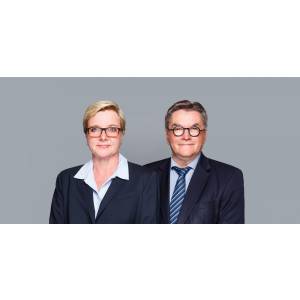 Rechtsanwältin und Notarin Andrea Hedrich.jpg