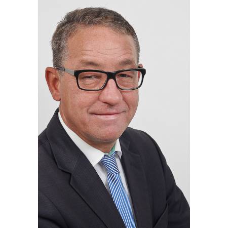 Rechtsanwalt Dr. Peter Wadle Fachanwalt für Strafrecht.jpg
