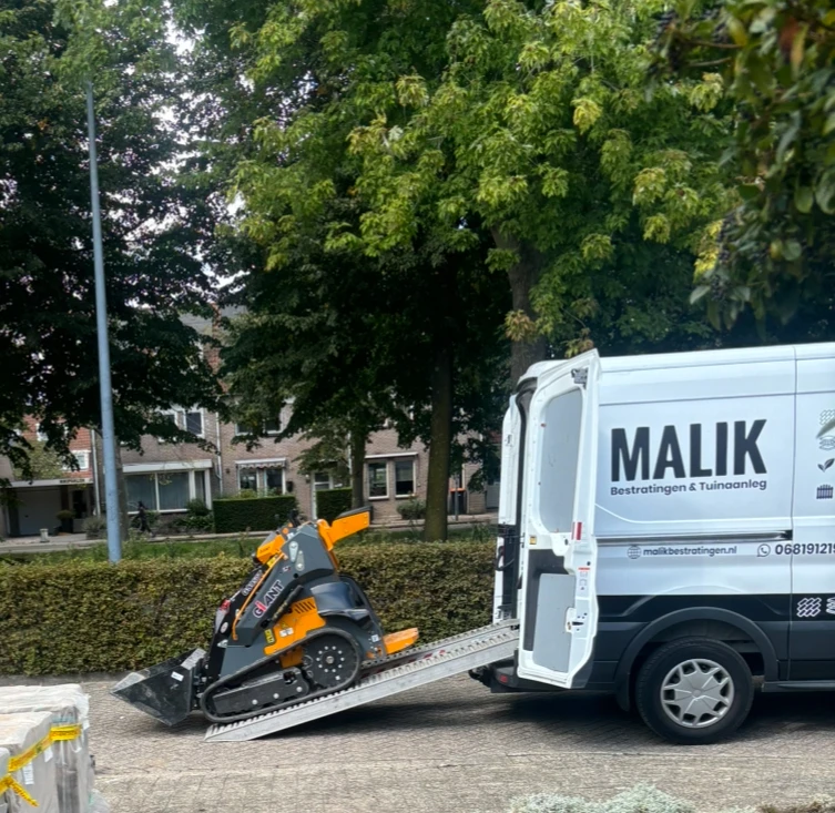 Malik bestratingen.jpg