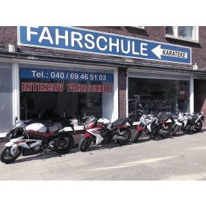 Fahrschule Karateke.jpg