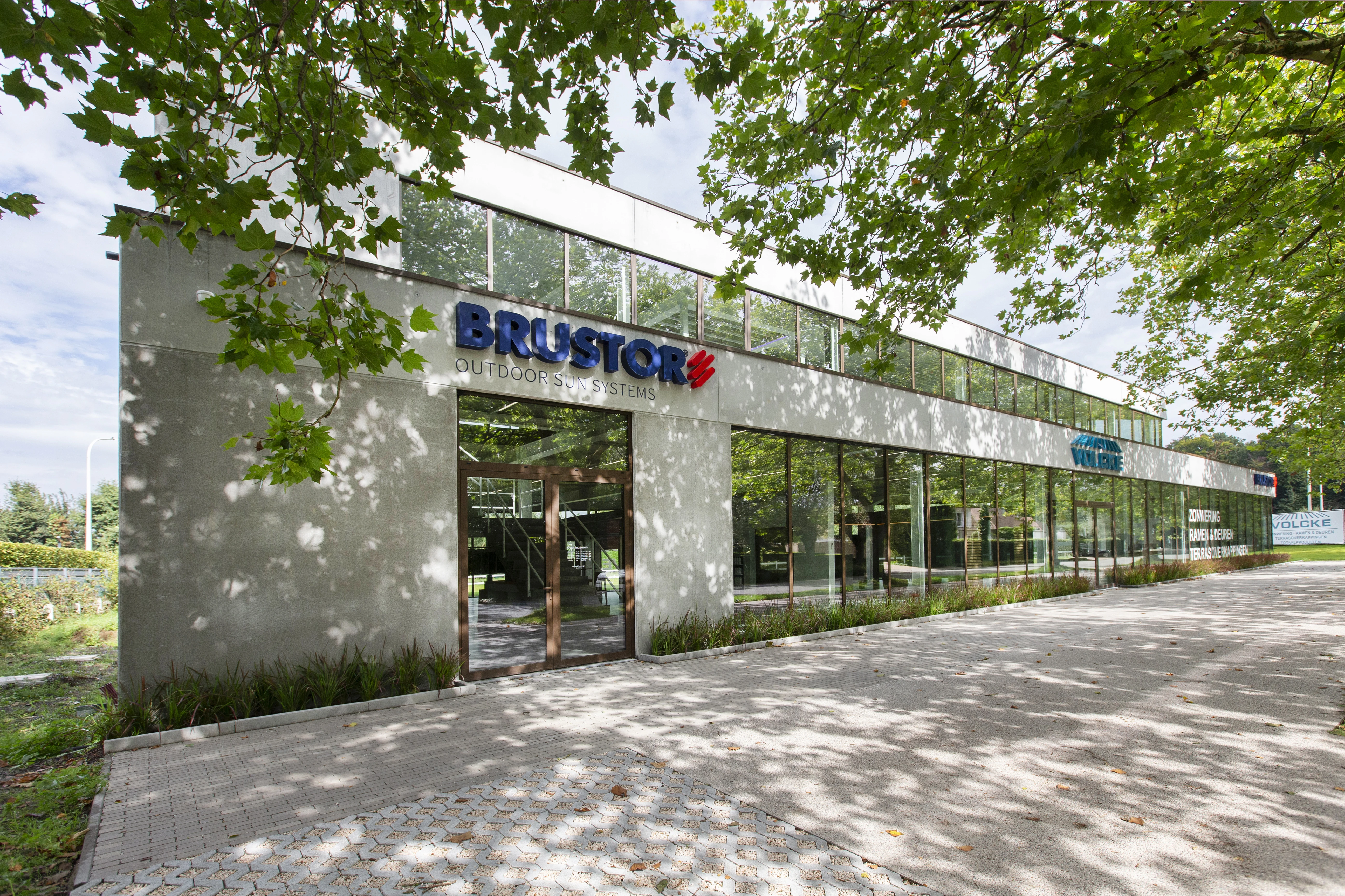 Volcke Zonweringen - Brustor Roeselare.jpg