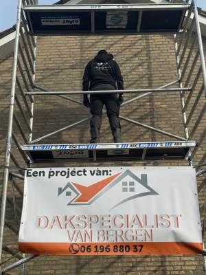 Dakspecialist Van Bergen.jpg