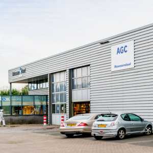 AGC Glashandel Roosendaal.jpg