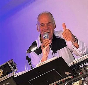 DJ-Wulla🎶 Mobile Partydisco.jpg