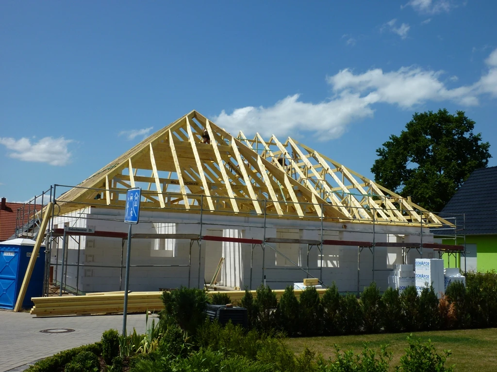 Haus-Dach GmbH.jpg