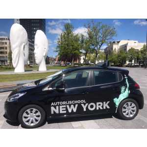 AUTORIJSCHOOL NEW YORK.jpg