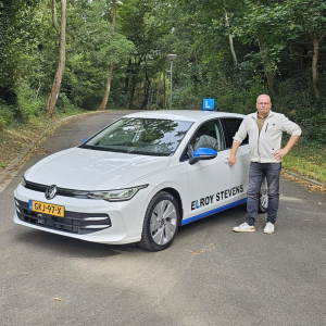 Rijschool Elroy Stevens.jpg