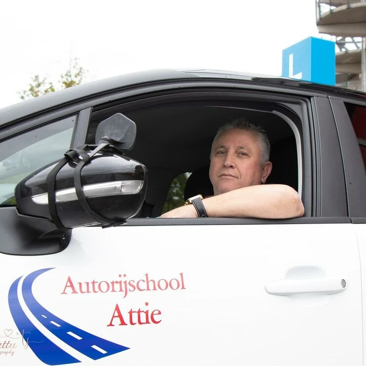 Autorijschool Attie.jpg