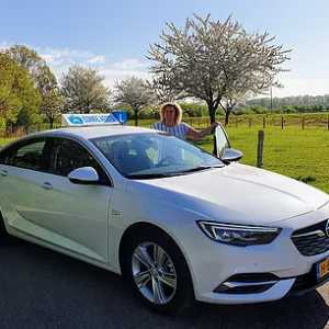 Autorijschool Edmee Aerts.jpg