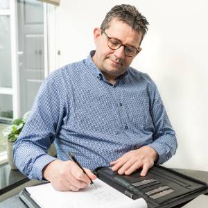 RV Advies hypotheken en verzekeringen.jpg